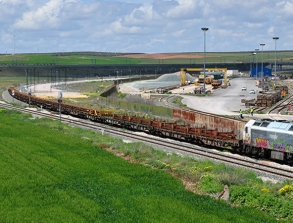 Vasúti pályaudvarok és mellékvágányok